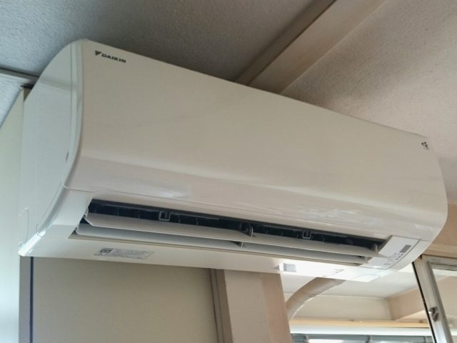 広い部屋にダイキン エアコン 16畳用 2014年 - 季節、空調家電